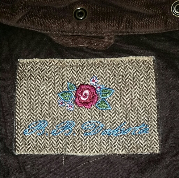 BB Dakota Winter Jacket Size Small - Picture 3 of 7